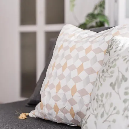 Guestready - Grayscale * Porto