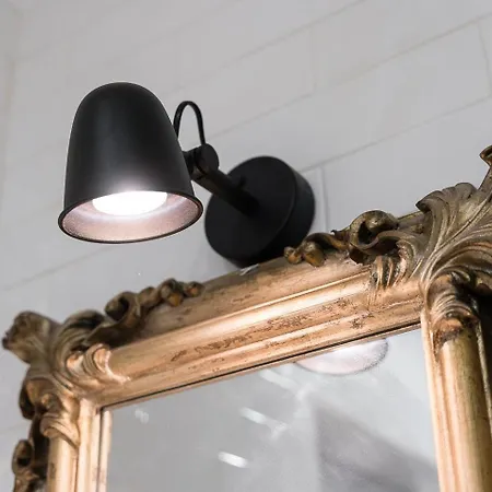 Guestready - Grayscale * Oporto