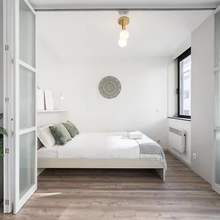 Guestready - Grayscale Apartment