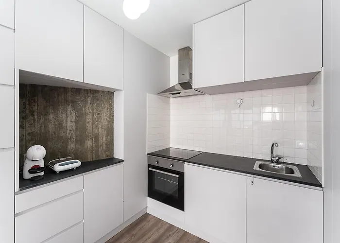 Guestready - Grayscale * Oporto