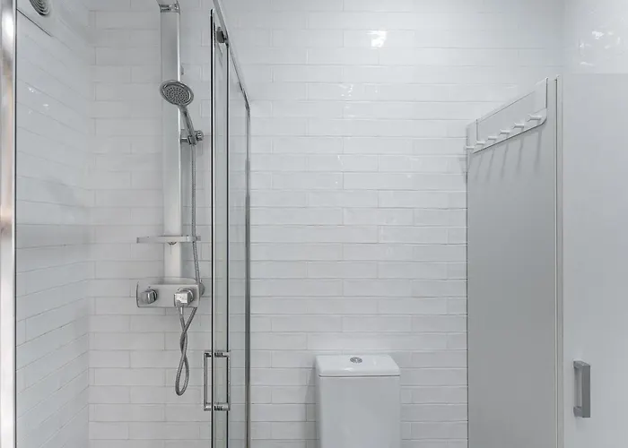 Guestready - Grayscale Porto