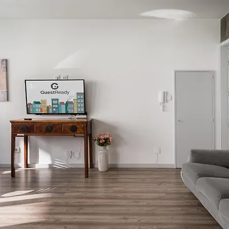 Apartment Guestready - Grayscale