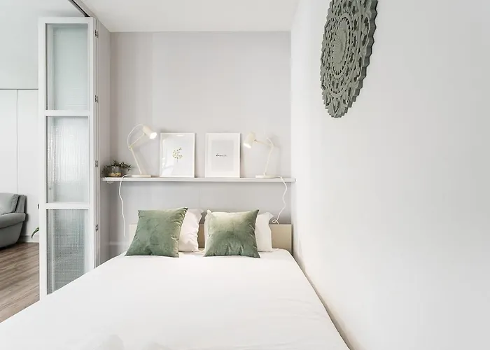 Guestready - Grayscale Porto